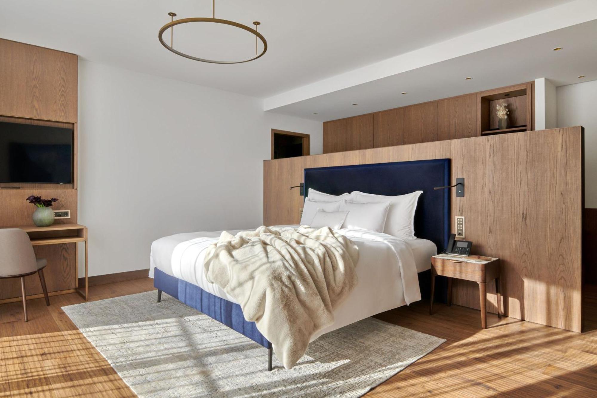 Junior Suite – modern Grace Wing,1699471316:JPEG